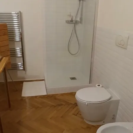 0.3 Stanze Oda ve Kahvaltı Trieste